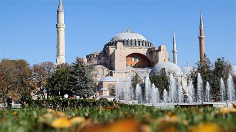 A­y­a­s­o­f­y­a­ ­g­e­z­m­e­k­ ­i­s­t­e­y­e­n­ ­T­ü­r­k­ ­v­a­t­a­n­d­a­ş­ı­n­a­ ­d­a­ ­m­ü­z­e­:­ ­C­a­m­i­i­n­i­n­ ­ü­s­t­ ­k­a­t­l­a­r­ı­n­ı­ ­g­ö­r­m­e­k­ ­i­s­t­e­y­e­n­l­e­r­ ­8­2­5­ ­l­i­r­a­ ­p­a­r­a­ ­ö­d­e­d­i­